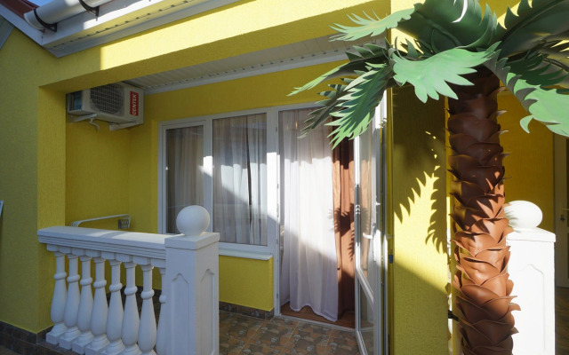 Отель Роман