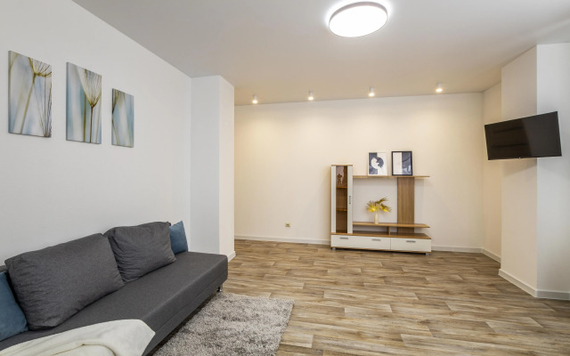 Квартира Двухкомнатная у метро Машиностроителей