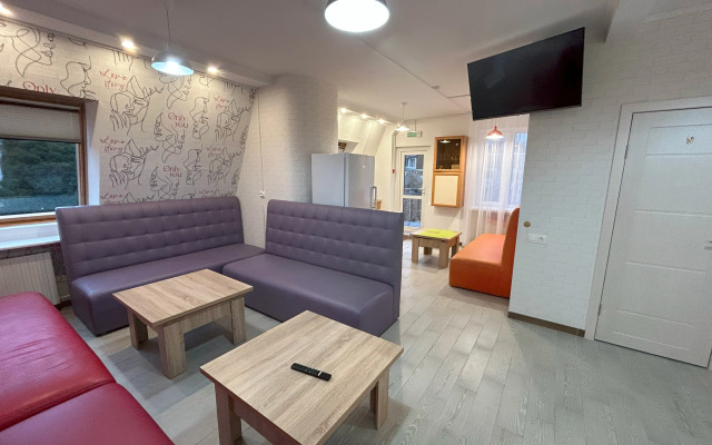 Bron Hostel