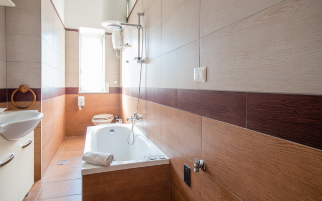 Naro Suites and Rooms
