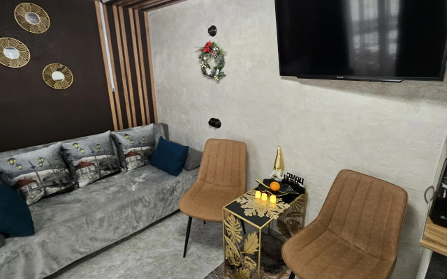 Частный дом Квартира в доме у леса