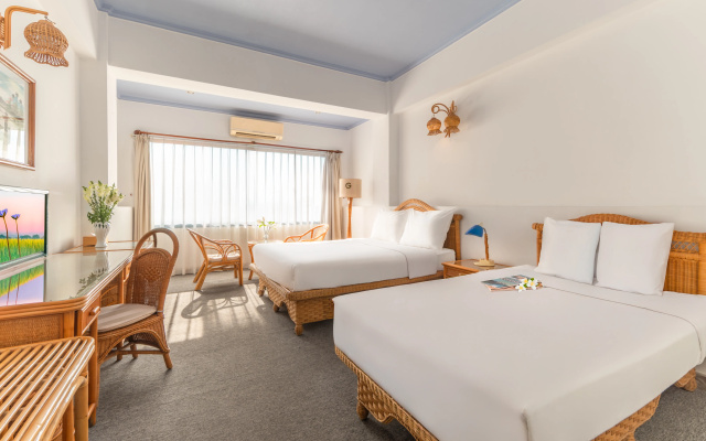 Отель Green Hotel Nha Trang