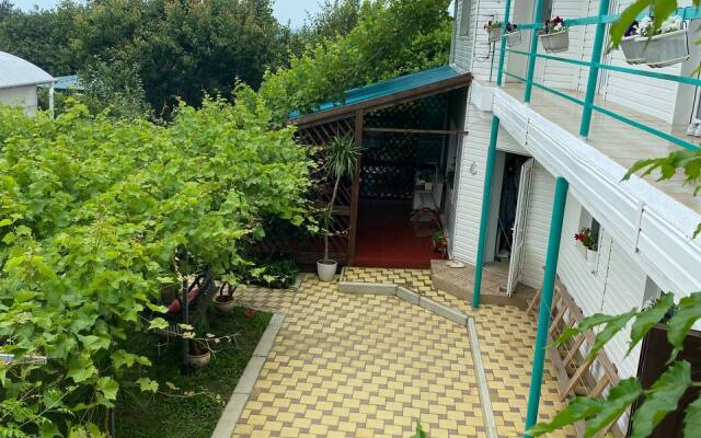 Leto Vsem Guest House