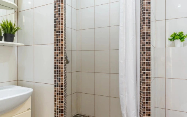 U parka Galitskogo Apart-Otelika na Geroyev Razvedchikov Flat