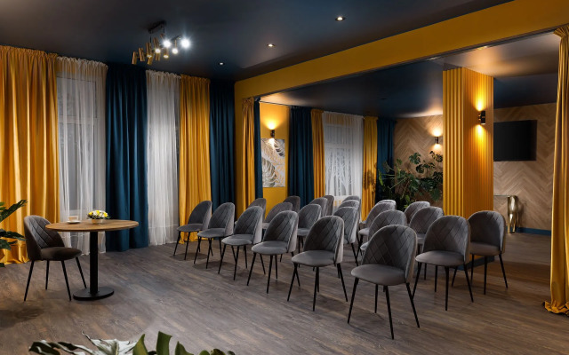 Klever Hotel