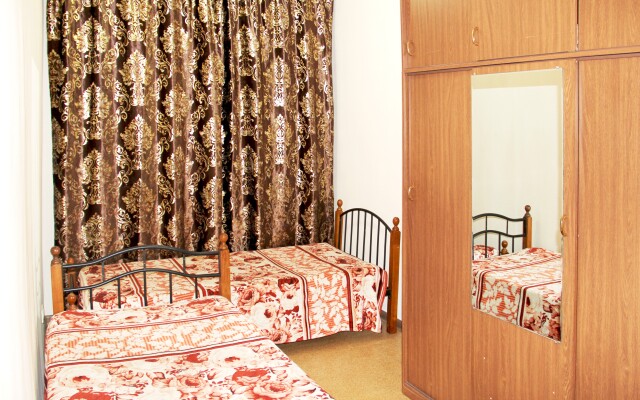 Апартаменты Ленина 38