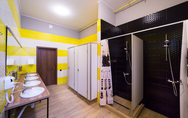 Bee Station Hotel