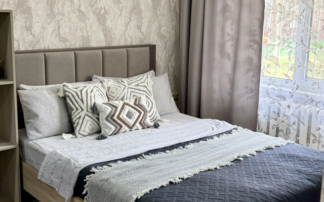 Квартира С Новым Ремонтом , В Лучшем Районе