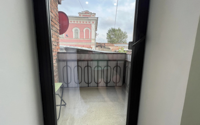 Uyutnaya Studiya v Samom Tsentre Flat