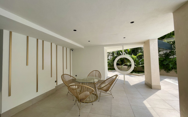 Sa Apartments 1bd Flat 300m to the Beach,  Apartments