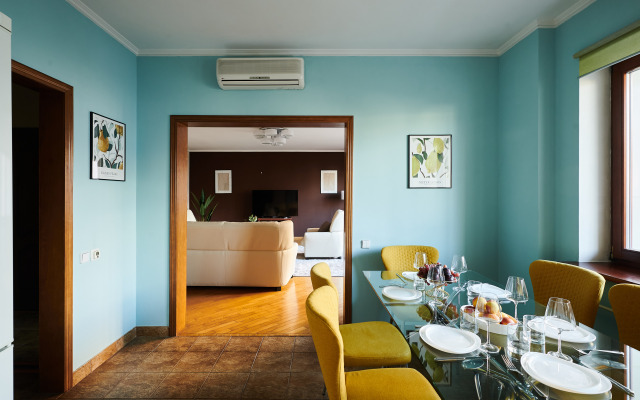 Квартира GM Apartments Шикарная Трешка в Элитном Доме с Охраной