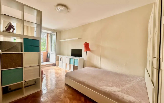 Dvukhkomnatnye U Metro Sokol Apartments