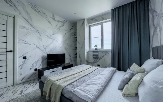 Квартира Green FOX с видом на город и реку Кутум