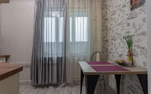 Квартира Экодом Бурнаковская 105