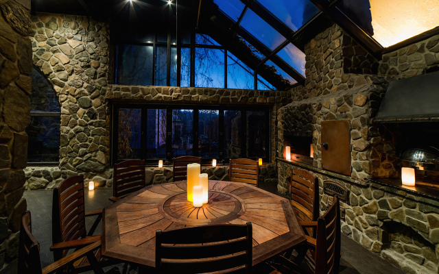 Holiday-In Guest house