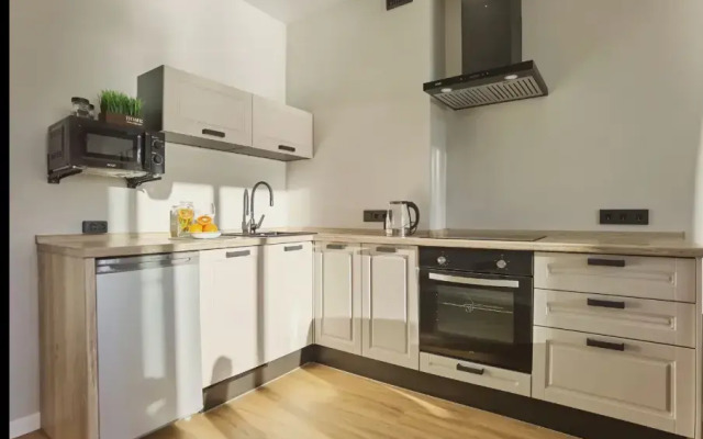 Апартаменты на улице Лесникова 31