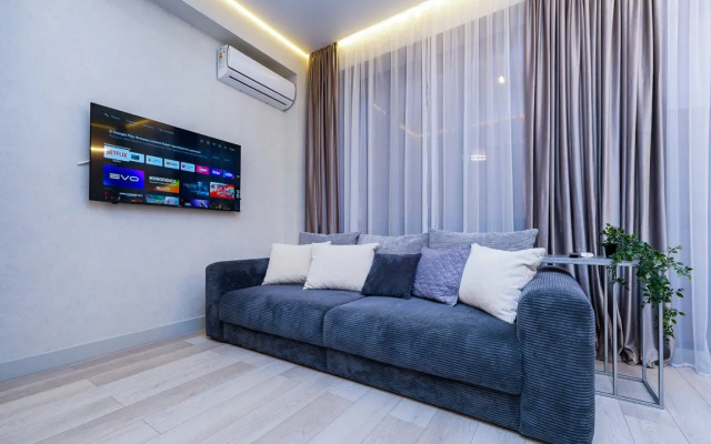 9 Krymskiy Mamayka Apartment