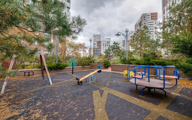 Happy People Na Ulitse Sosenskiy Stan Flat