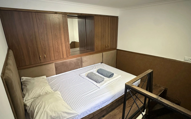 U Ashota Guest house