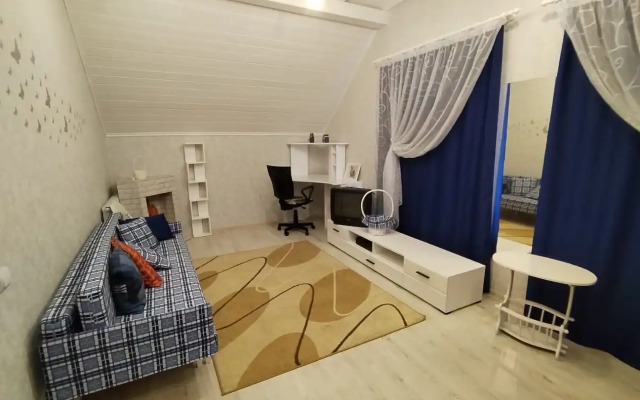 Частный дом Дом с беседкой