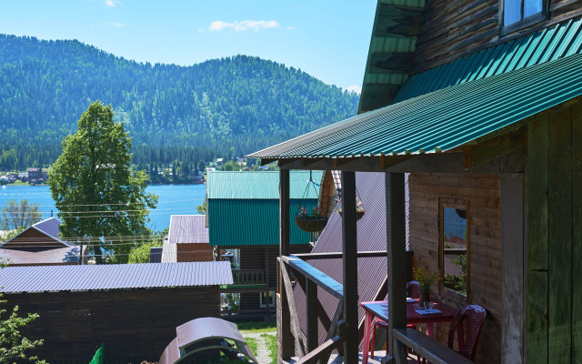 Гостевой дом Летний домик из кедра с баней