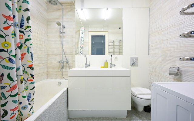 1912 U Metro Novocherkasskaya Apartment