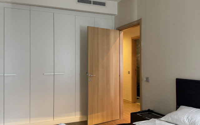 Brevis s Pryamym Vidom na More Apartment