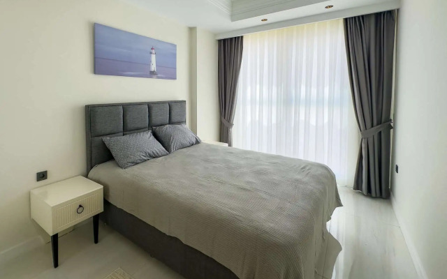 Qoople Azura World S 16 Apartments