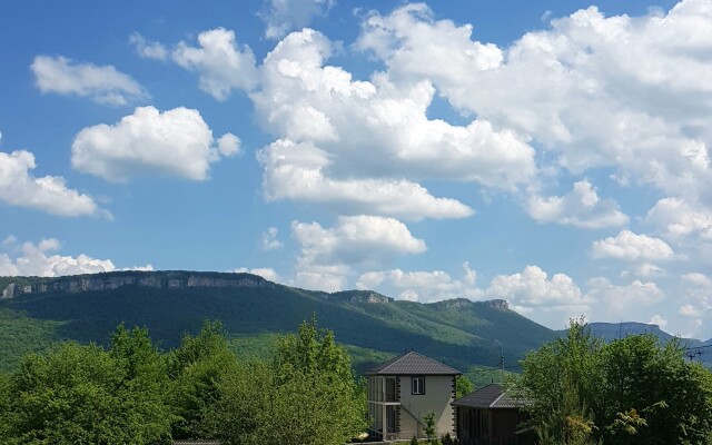 Gornaya Sloboda Hotel