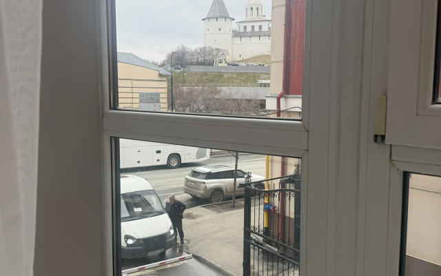 Апартаменты двое у Кремля с видом на Кремль