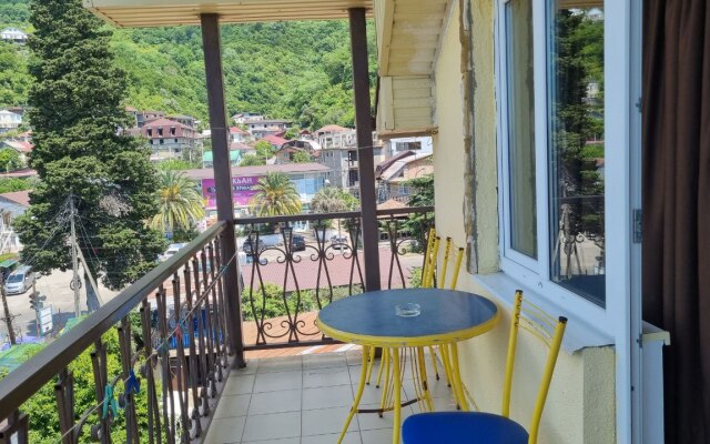 Akhra Guest House