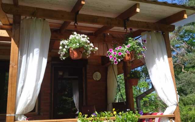 Частный дом Дом у реки в английском стиле