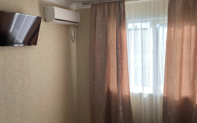 Na Prosvescheniya 152/2 Guest house