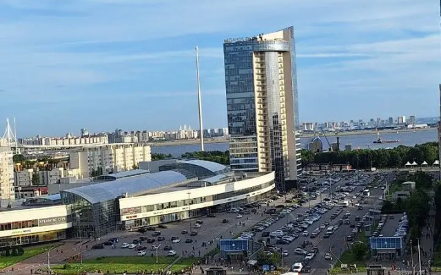 Квартира уютная у Лахта центр