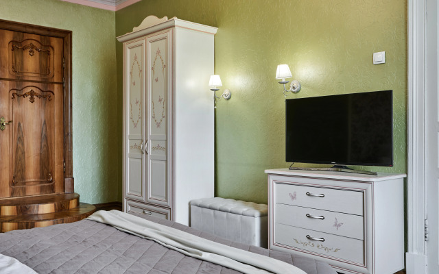 Квартира Просторные апартаменты в центре города