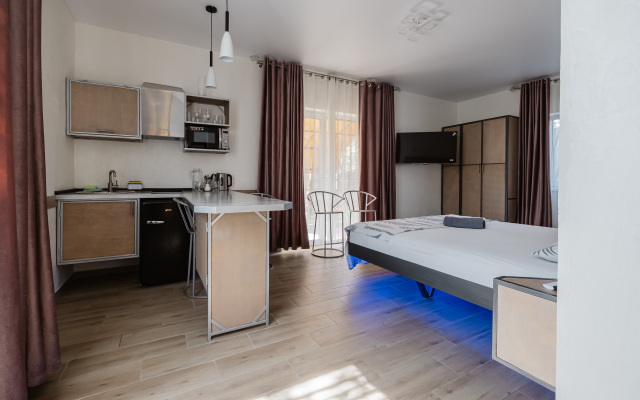 Студия # 10 с личной террасой