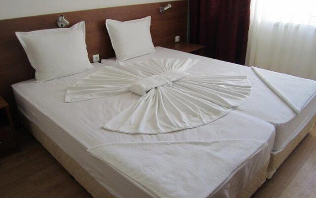 Arkutino Hotel