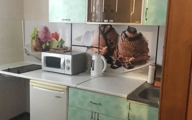 Na Ulitse Vladivostokskaya Flat