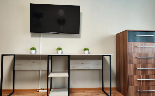 Panda Home v ZhK Evropeyskiy dlya bolshoy semi Apartments