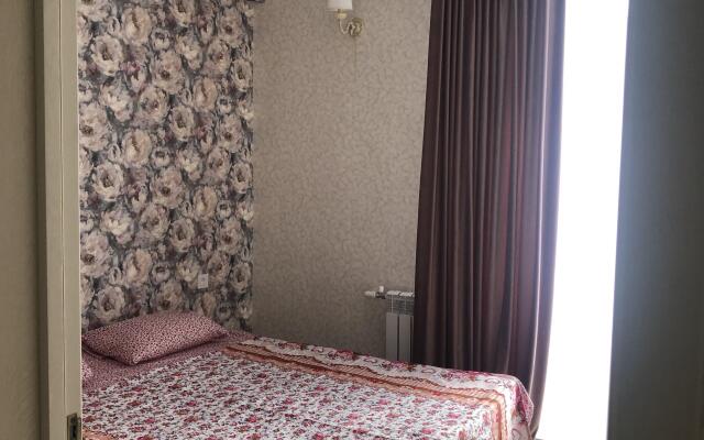 V Tsentralnoy Chasti Goroda Flat