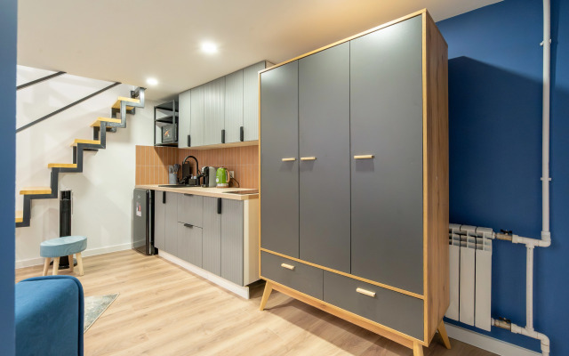 Prostornaya Studiya V Centre Peterburga Flat
