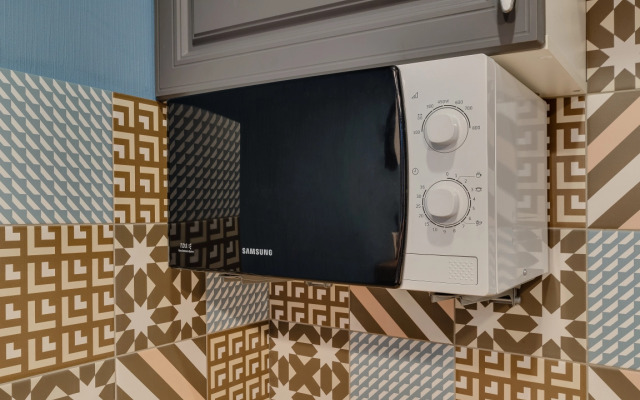 Apartamenty Studiya s Balkonom Art-Aparty u Ekspoforuma