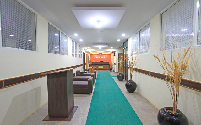 Tranzotel Bangalore Airport Guest House