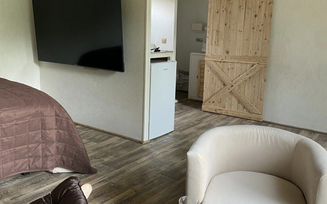 U Ozera Private house