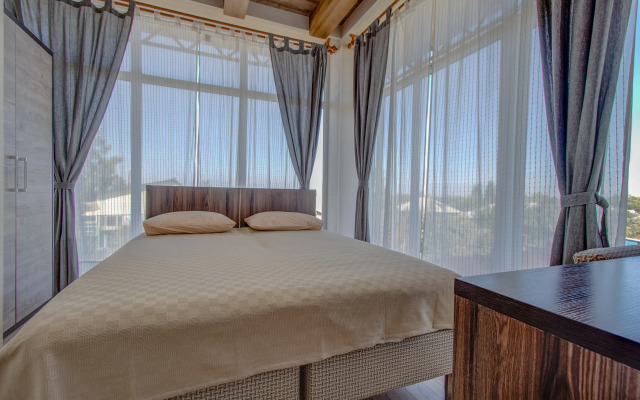 Отель Hillside Karakol