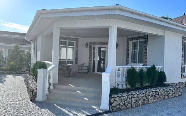 Otradnoye Guest House