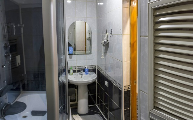 Kvartirnyij Vopros Na 23 Maya 24a Apartments