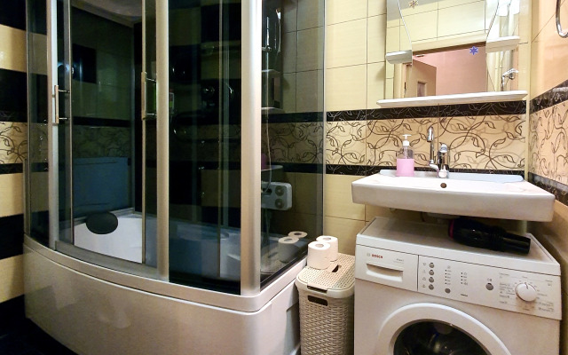 Квартира 2комнатная Студия YarApartments на Толбухина 31