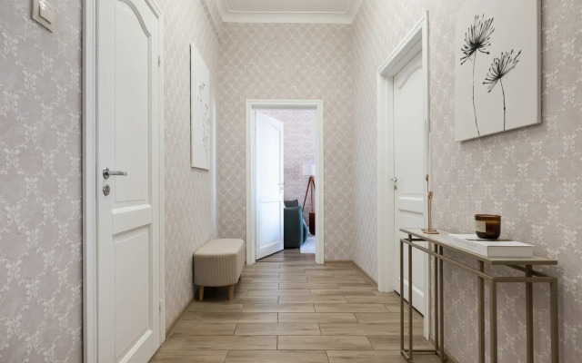 Квартира GM Apartments Легендарная Двушка на Тверской у Садово-Триумфального Сквера