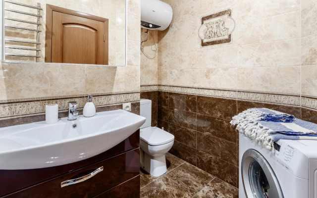 2-K. Kvartira, 70 M² V Tsentre Rostova Na Donu Flat
